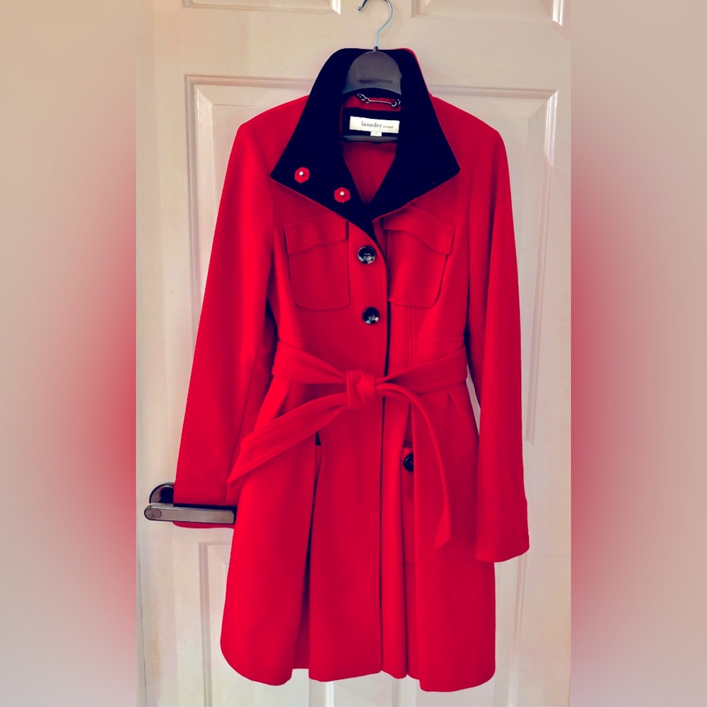Laundry by design mid length red winter coat women’s sz 8.